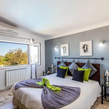 Dominica By Algarve Vacation *