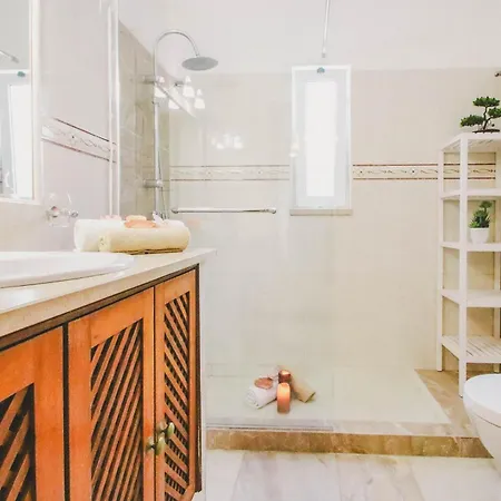 Dominica By Algarve Vacation *