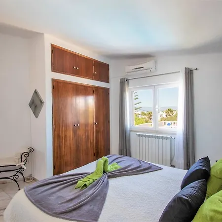 Villa Dominica By Algarve Vacation
